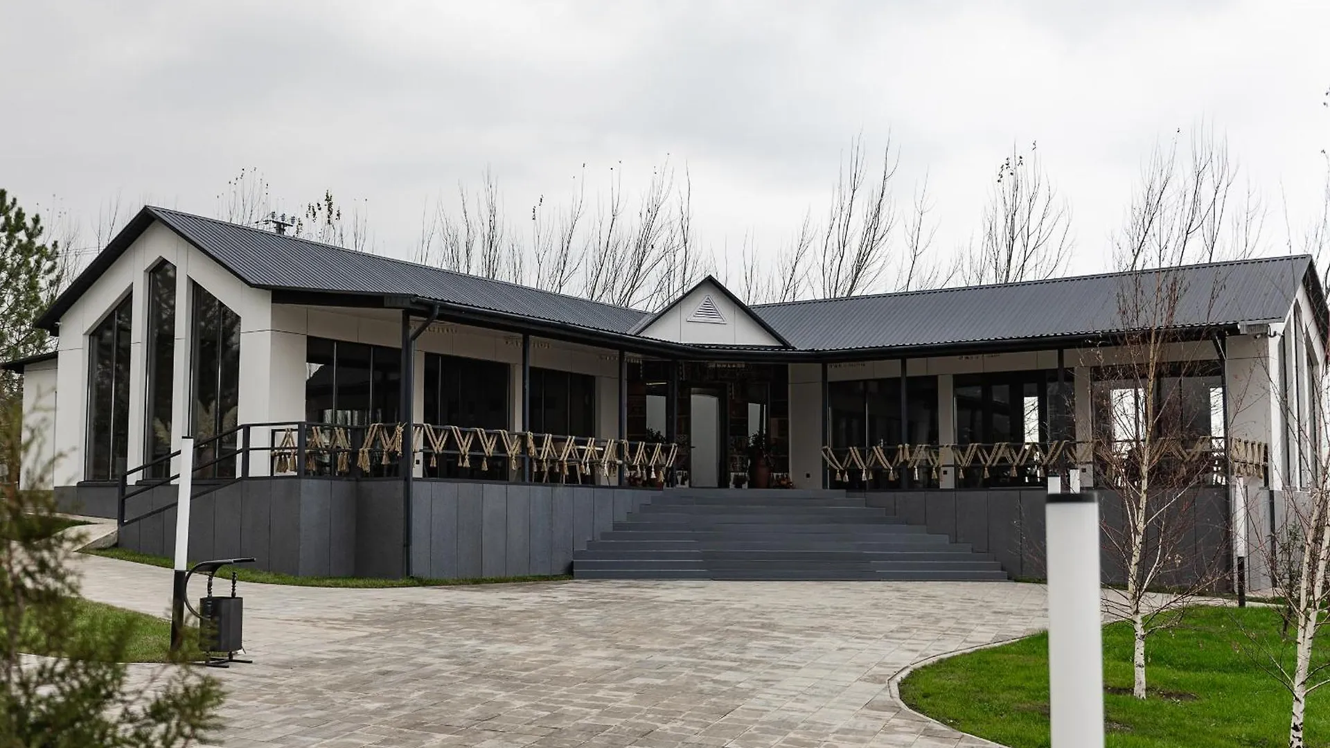 Zvezdnaya Eco-Hotel Алматы Отель